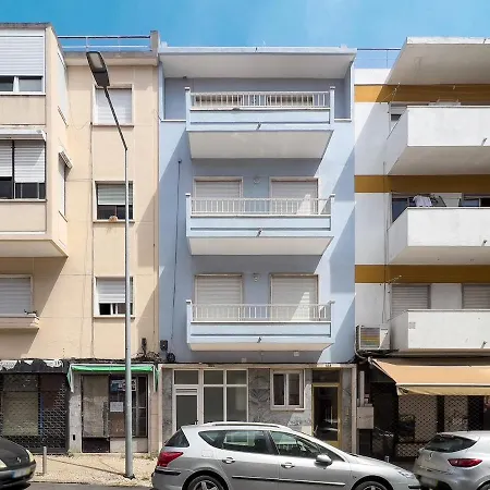 Olaias 2 Andar - Olaias 2 Bed Near Metro 2 Lisboa