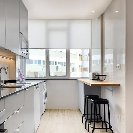 Olaias 2 Bed Near Metro 2 아파트
