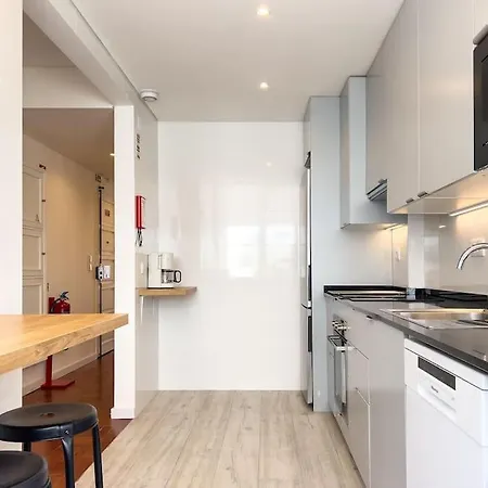 Apartamento Olaias 2 Bed Near Metro 2