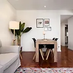 Апартаменты Olaias 2 Andar - Olaias 2 Bed Near Metro 2